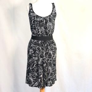 Maggy London Sleeveless Black & White Dress 4 EUC